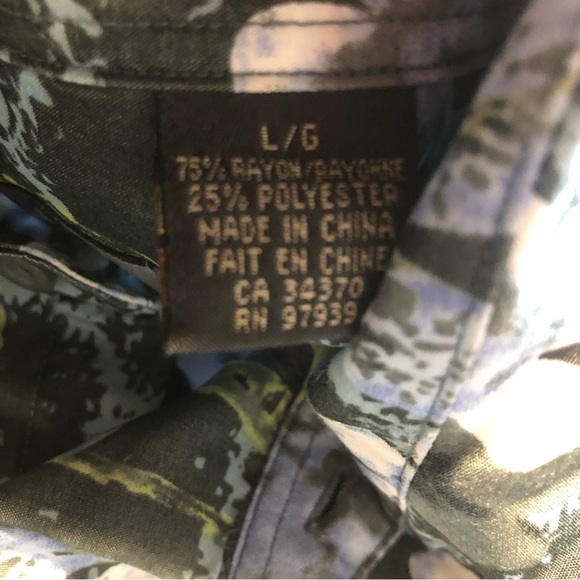 VanHeusen Mens Hawaiian Style short sleeve shirt Large loose fit - Picture 4 of 10